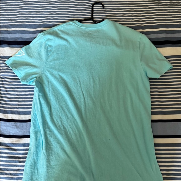 GUESS Men's Aqua Graphic Tee - Picture 2 of 4